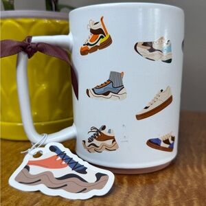 🆕 Eccolo Sneaker Lover Mug - Trendy Multi-Color Athletic Sneakers